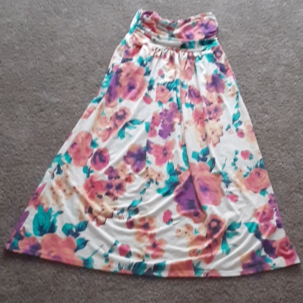 Dresses for Summer - Picture 2 of 2